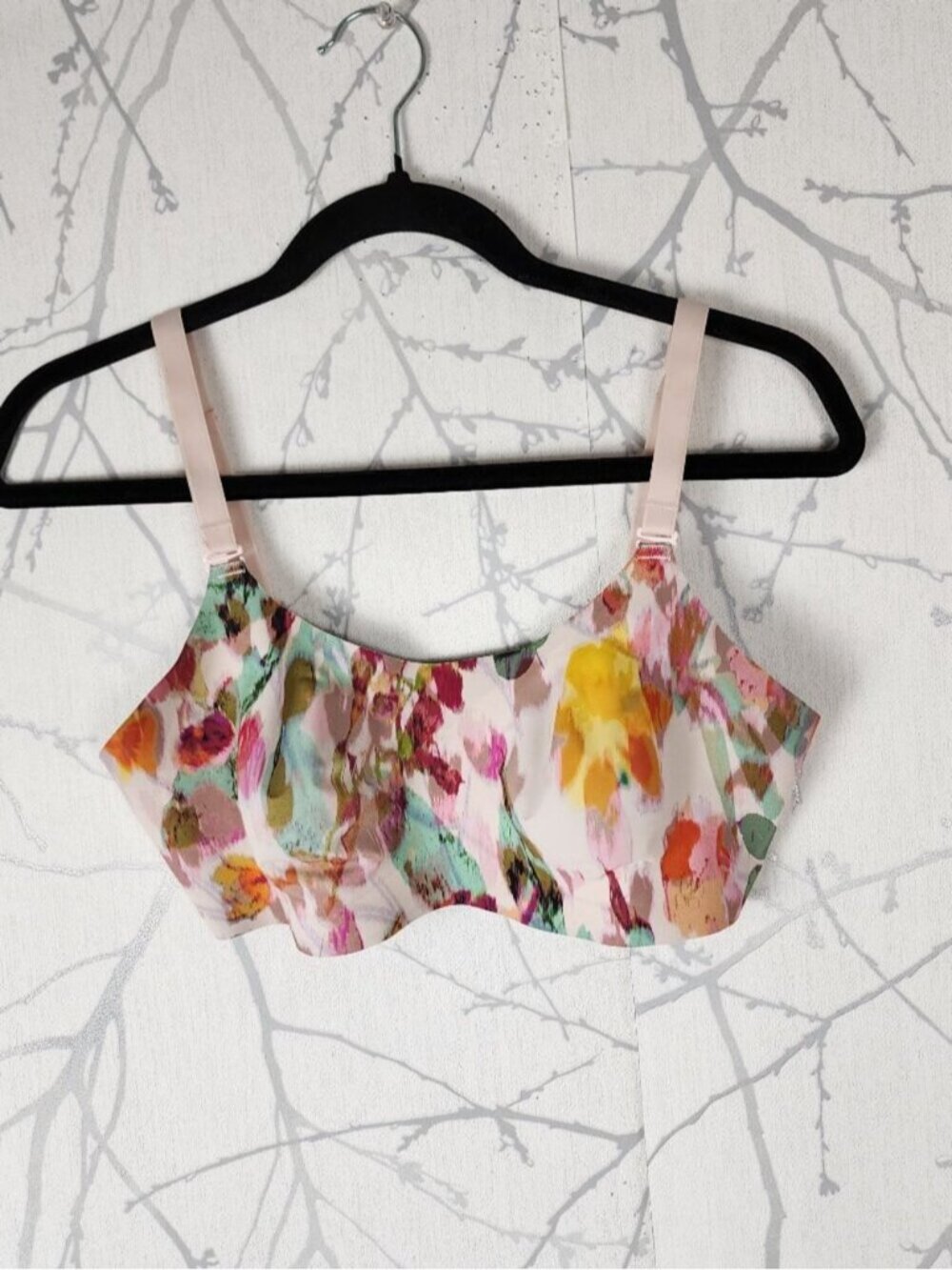 Knix Colorful Brushstroke Floral Printed Evolution Wireless Bra